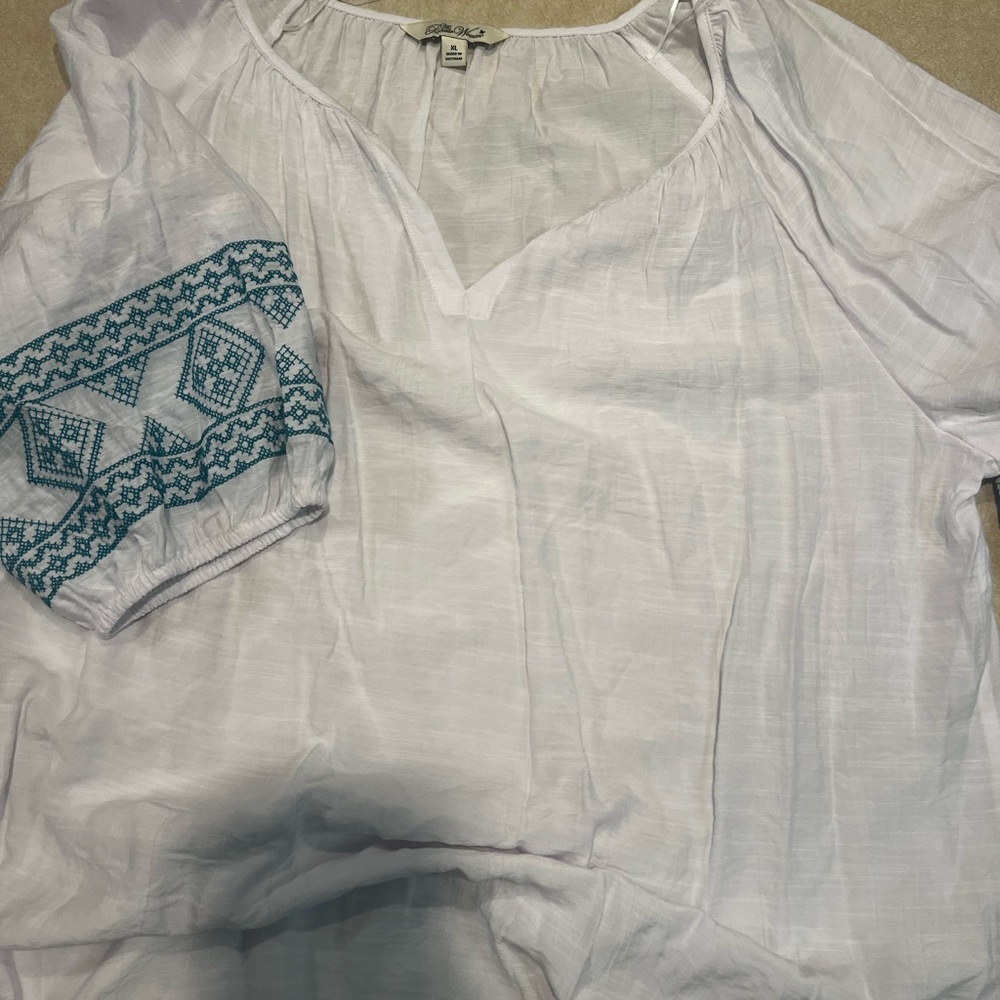 The Pioneer Woman White dress  with Blue Embroidery